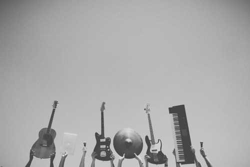 MENGENAL SISTEM ROYALTI LAGU DAN MUSIK DI INDONESIA